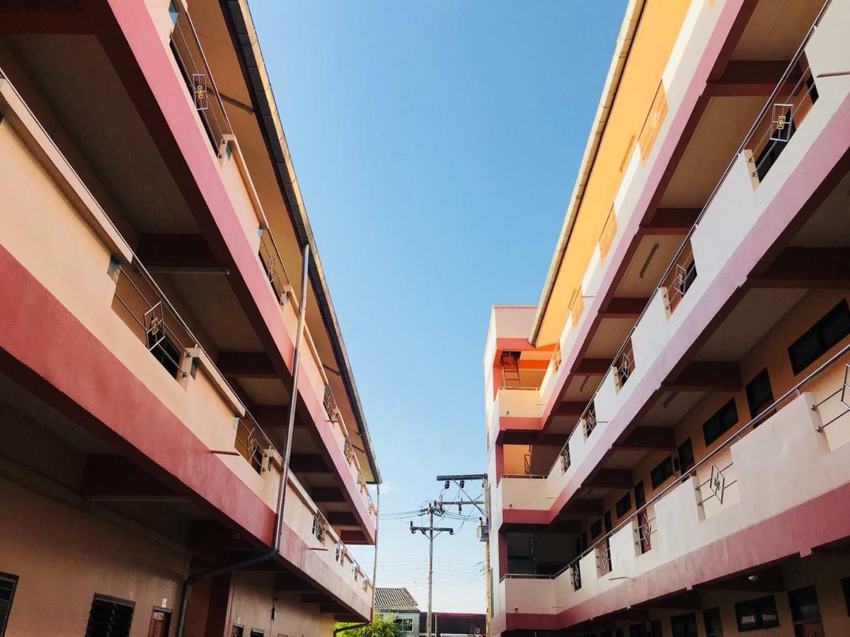 Apartamento Anchisa Mansion Phayao Exterior foto